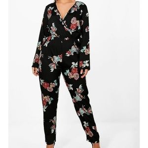 Boohoo Plus Jumpsuit